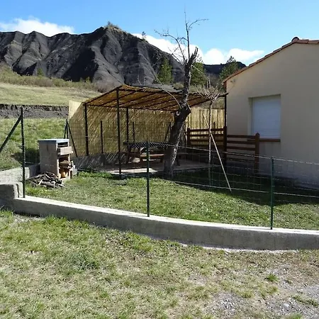 Holiday home Gite Des Amandiers T3 Alpes De Haute Provence
